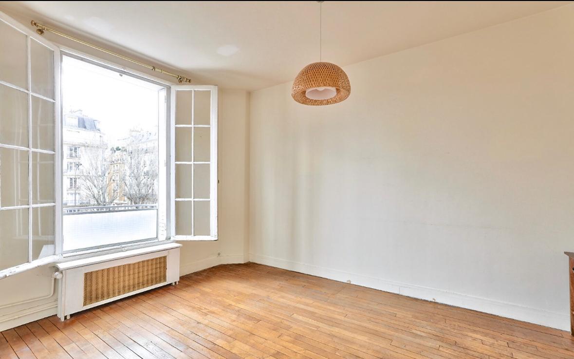 Beautiful bright apartment in Boulevard Exelmans 75016 Paris