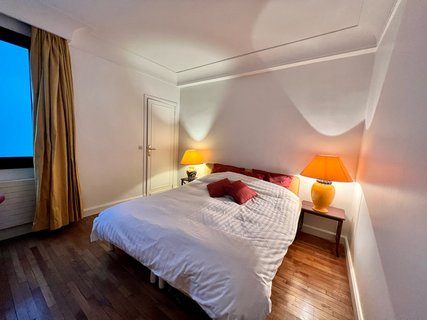 Paris 16ème - Avenue du Président Kennedy - Appartement de 83m2 situé au 4ème étage
